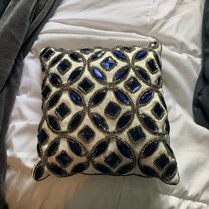 Sequined decorative pillow